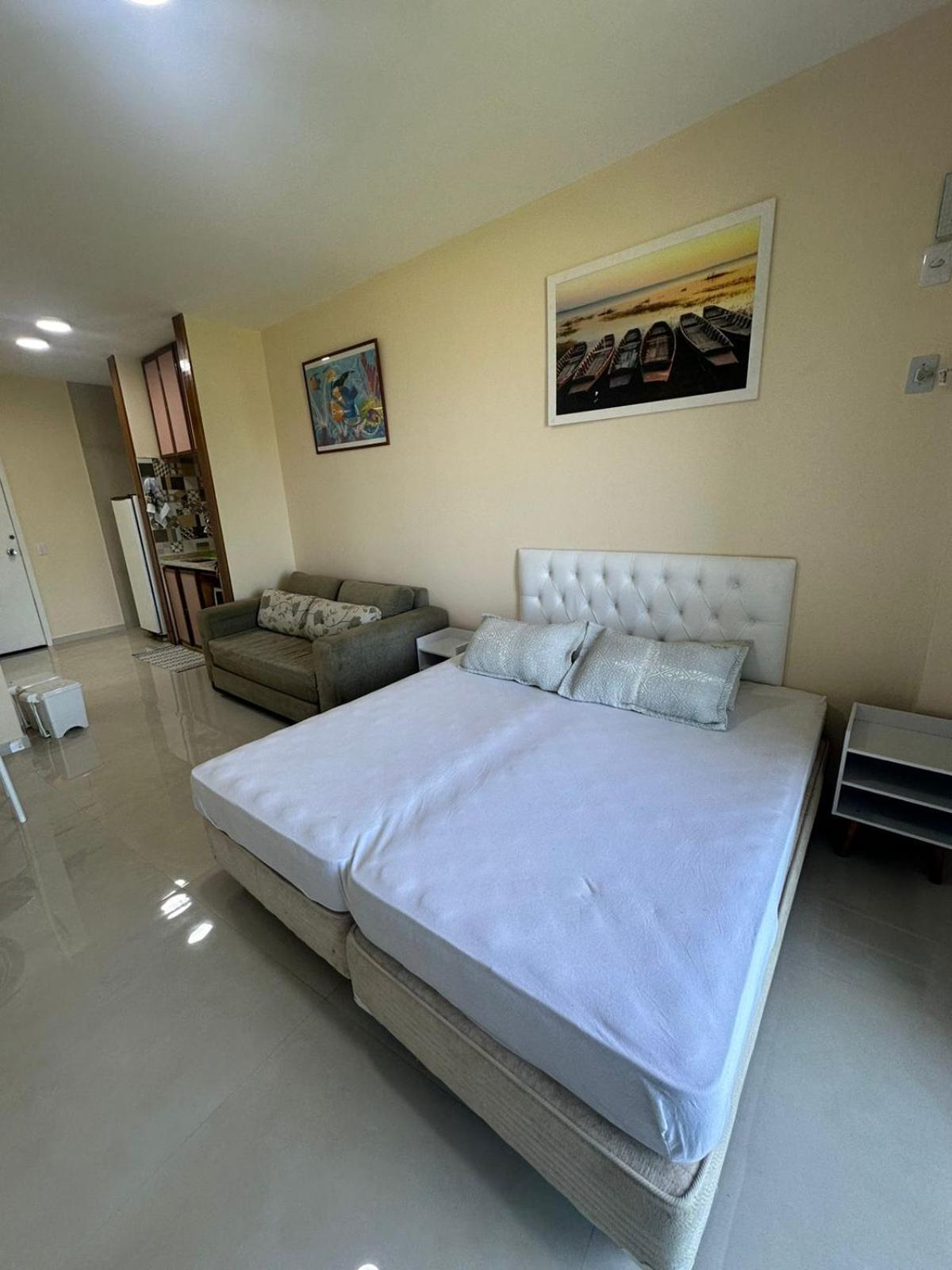 Angra Inn, *